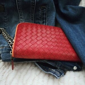 Authentic BOTTEGA VENETA Intrecciato Weaved Leather Wallet WOC Crossbody Clutch
